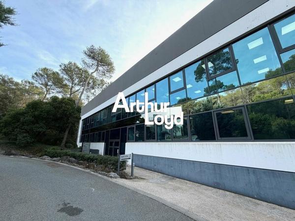 Bureaux à vendre de 113 m² avec des prestations prime