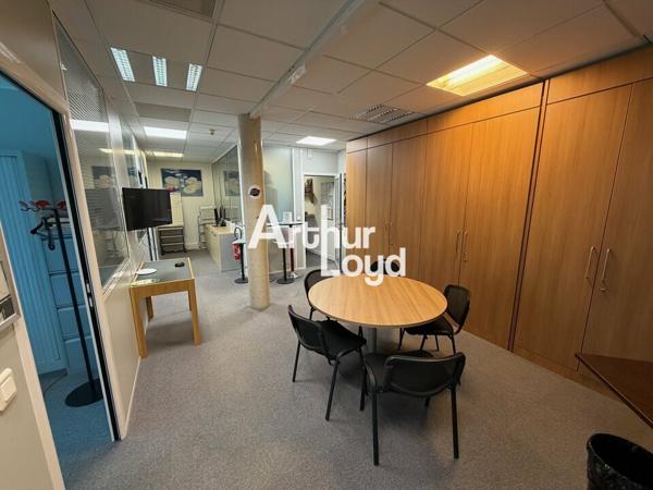 Bureaux à vendre de 113 m² avec des prestations prime