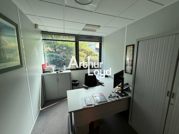 Bureaux à vendre de 113 m² avec des prestations prime