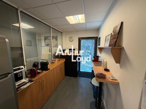 Bureaux à vendre de 113 m² avec des prestations prime
