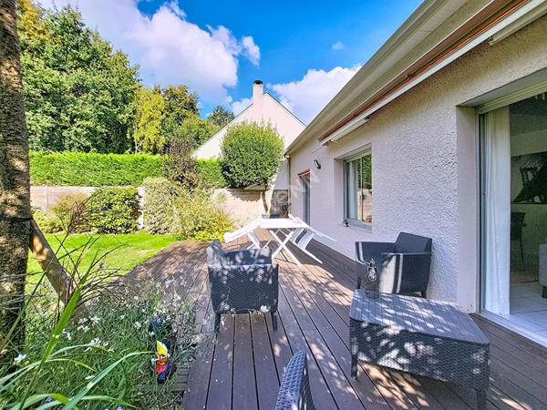 ORVAULT : En VENTE ! Maison familiale 4 chambres, 3 points d'eau, séjour exposé SO sur parcelle de près de 1000m²