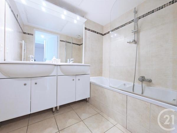 Appartement F3 à vendre  3 pièces - 61,62 m2 CANNES LA BOCCA - 06