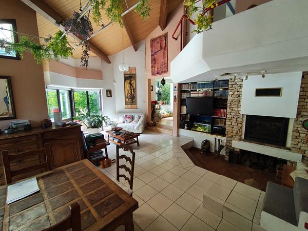 Breuil Magne, maison atypique, 4 chambres,160 m2