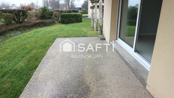 A Tinténiac, appartement proche des commodités.