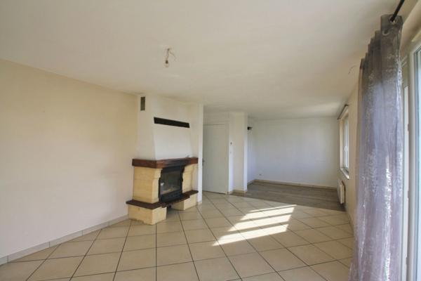 Maison 3 chambres, 114 m² à proximité directe des commodités.