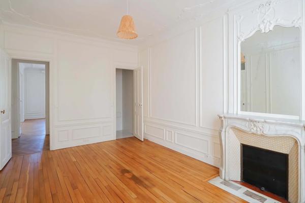 Appartement Paris 15 e - RUE DU LAOS