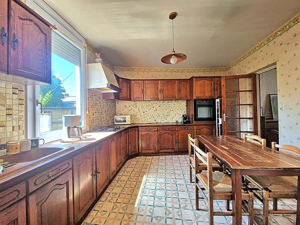 Maison Chateauneuf Sur Sarthe 6 pièce(s) 92 m2