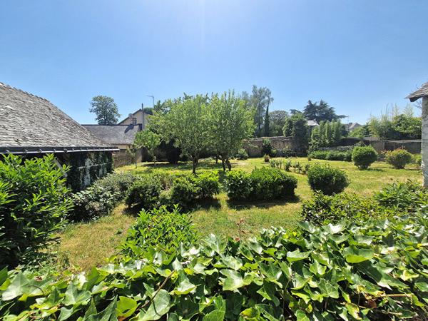 Maison Chateauneuf Sur Sarthe 6 pièce(s) 92 m2