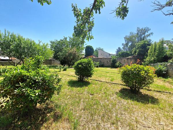 Maison Chateauneuf Sur Sarthe 6 pièce(s) 92 m2