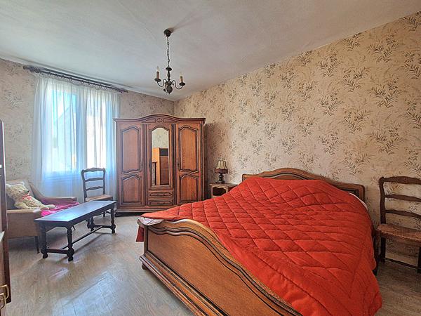 Maison Chateauneuf Sur Sarthe 6 pièce(s) 92 m2