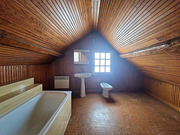 Maison Chateauneuf Sur Sarthe 6 pièce(s) 92 m2
