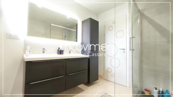 Maison contemporaine de 2023 130 m2 4 chambres DPE A