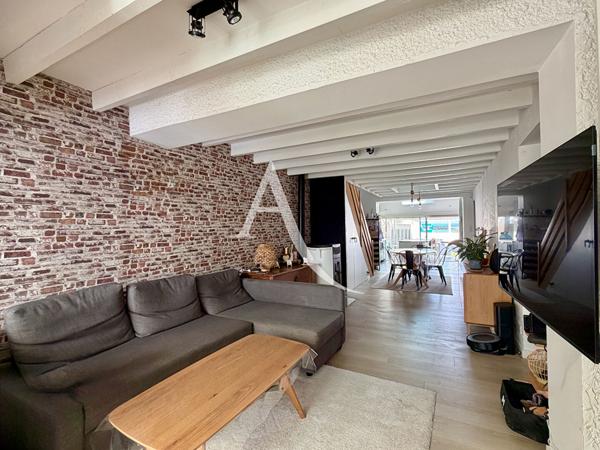 PALAVAS-LES-FLOTS - RIVE DROITE - MAISON - VUE ÉTANG - 87 M² - UNE PARCELLE DE 204 M² - UNE CHAMBRE - UN COIN NUIT OU BUREAU - UNE CHAMBRE EN MEZZANINE + UN APPARTEMENT 2 PIÈCES INDÉPENDANT.
