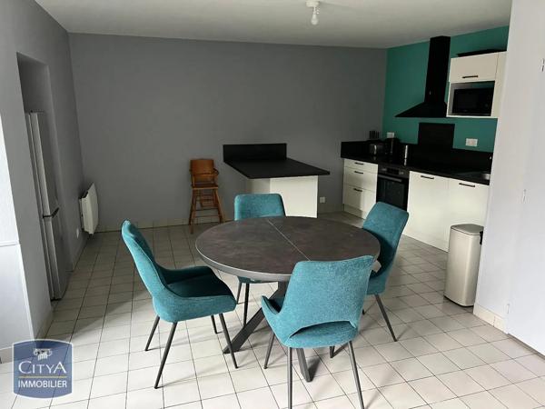 Appartement à louer 2 pièces 79.24m² Mézières-en-Brenne (36290)