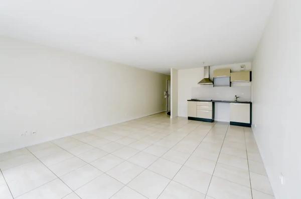 A VENDRE BASSE GOULAINE CENTRE BOURG T3 AVEC BALCON