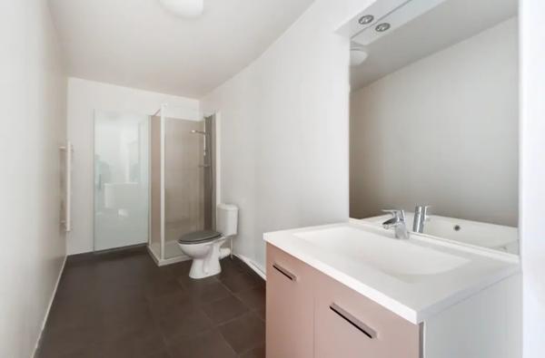 A VENDRE BASSE GOULAINE CENTRE BOURG T3 AVEC BALCON