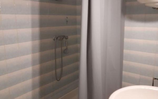 Appartement à louer    2 pièces • 28 m2 Ollioules