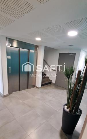 BANDOL proche centre avec terrasse et parking