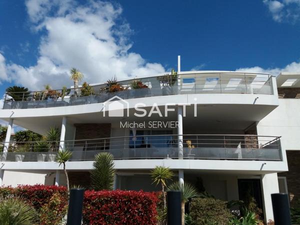 BANDOL proche centre avec terrasse et parking