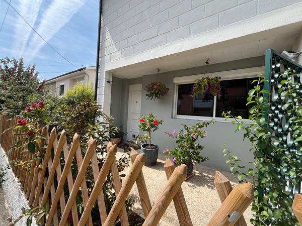 Maison proche Hôpital au calme en excellent état avec un beau jardin