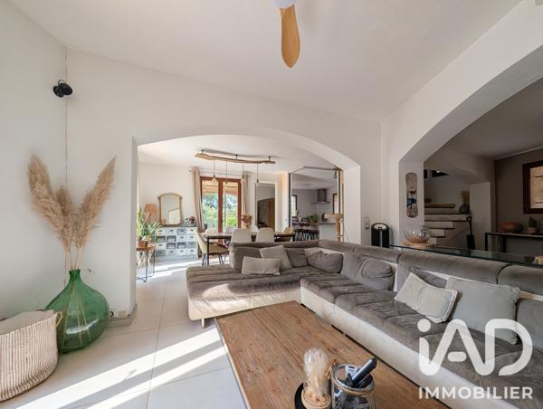 Maison à vendre 4 pièces 135 m² Saint-Vallier-de-Thiey