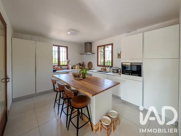 Maison à vendre 4 pièces 135 m² Saint-Vallier-de-Thiey