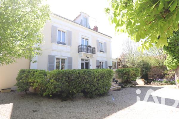 Maison à vendre 10 pièces 305 m² Montereau-Fault-Yonne
