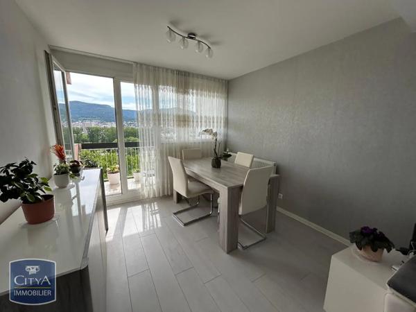 Appartement à vendre 3 pièces 71.5m² Oyonnax (01100)