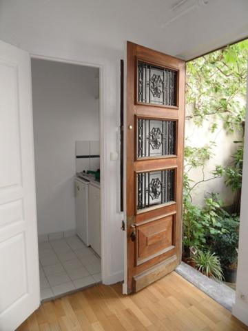 Location Appartement18 m² - 1 Pièce - PARIS (75008)