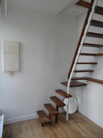 Location Appartement18 m² - 1 Pièce - PARIS (75008)