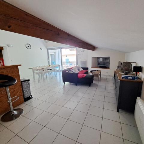 A VENDRE PLATEAU DE SAULT MAISON / AUCUN TRAVAUX / 3 CHAMBRES / GARAGE