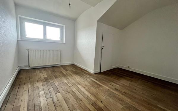 Appartement à louer    3 pièces • 65 m2 Limoges