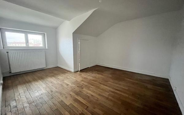 Appartement à louer    3 pièces • 65 m2 Limoges