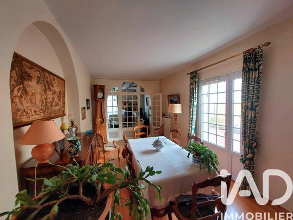 Maison à vendre 6 pièces 208 m² Pineuilh