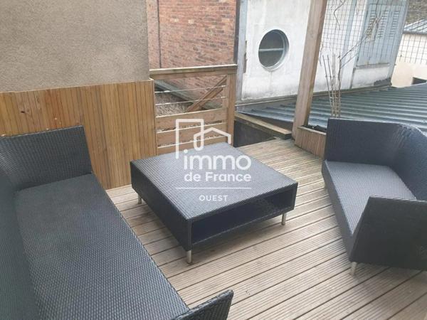 Immeuble à vendre à Laval (53000)
