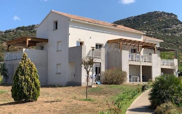 Appartement à vendre    3 pièces • 44,62 m2 Oletta