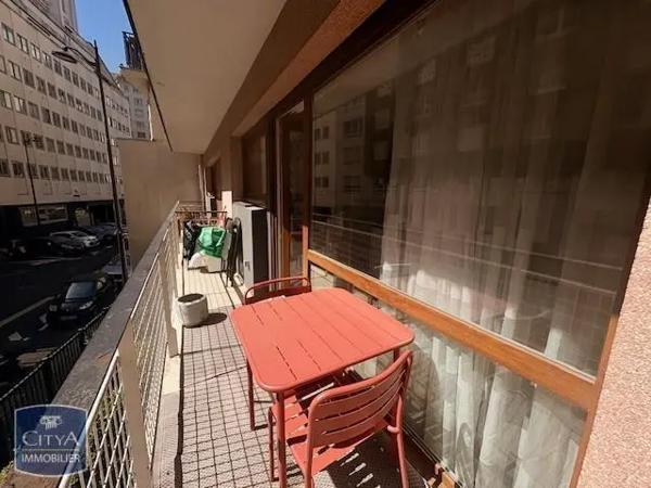 Appartement à louer 1 pièce 32.9m² Paris 16e Arrondissement (75016)