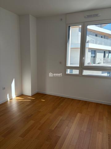 Location Appartement 4 pièces 85.75 m² - Rueil-malmaison 92500