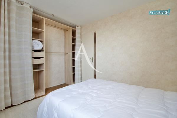 MONTPELLIER ESTANOVE - SUPERBE T2 MEUBLÉ DE 37 M2 AU 7E ET DERNIER ÉTAGE AVEC ASCENSEUR, AVEC TERRASSE ET STATIONNEMENT PRIVATIF DANS RÉSIDENCE SÉCURISÉE