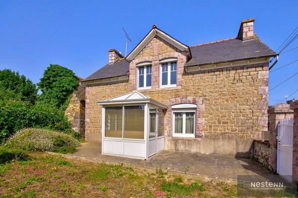 Maison en pierre de caractère à vendre avec terrain constructible - Morieux