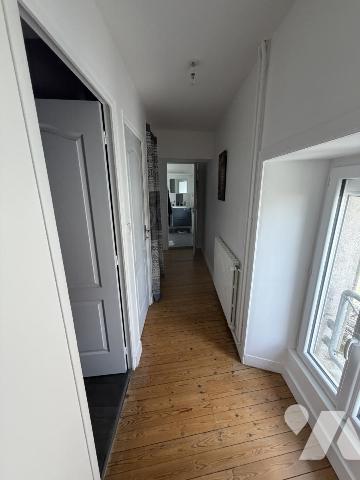 Maison d'habitation de 110m² avec 8160m² de terrain et dépendances 