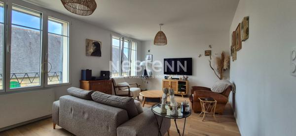 LANDERNEAU en centre ville ! Appartement  T4 rénové de 95m²