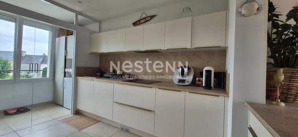 LANDERNEAU en centre ville ! Appartement  T4 rénové de 95m²