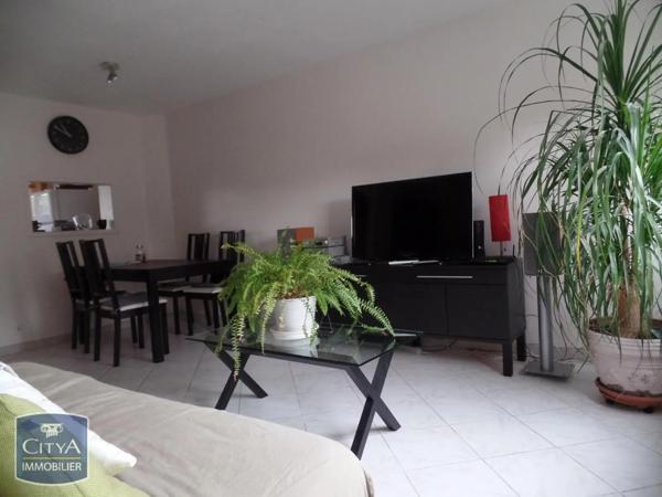 Appartement à louer 2 pièces 55.38m²