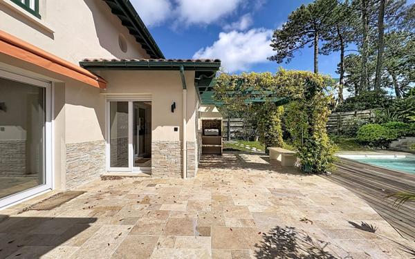 Maison à vendre    6 pièces •  Anglet