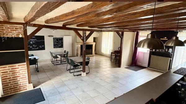 Maison Les Montils 10 pièce(s) 220 m2