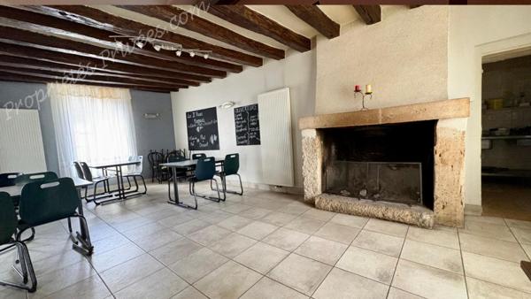 Maison Les Montils 10 pièce(s) 220 m2