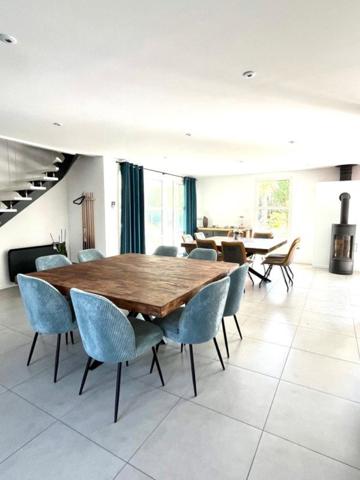 Rare à la vente! Belle propriété à 500m de la mer