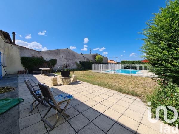 Maison à vendre 6 pièces 170 m² Saussignac