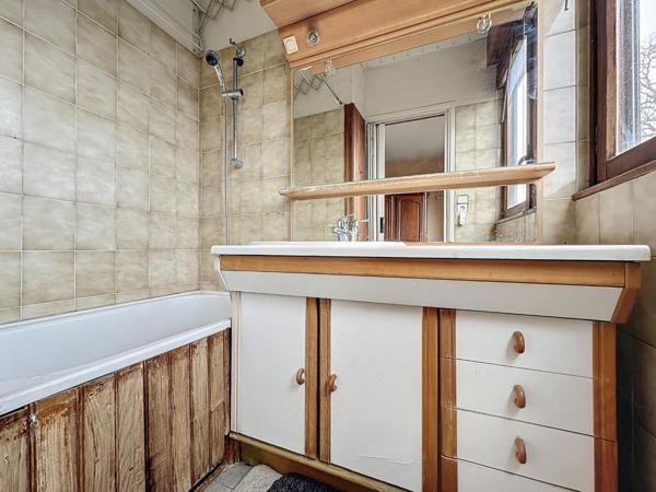 Résidence Élysée 2, piscine privée, 4 pièces traversant avec balcon - environnement calme et verdoyant